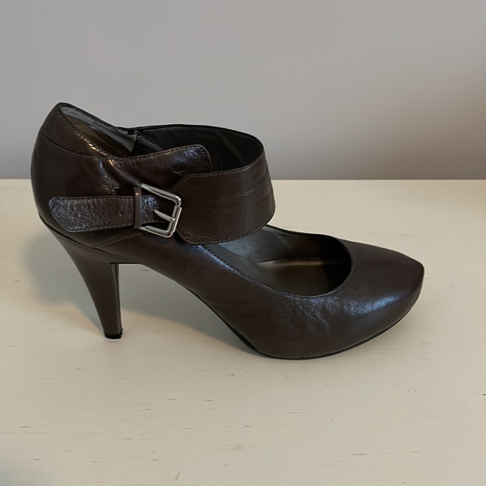 Taupe Mootsies Tootsies Maryjane Platform Pump